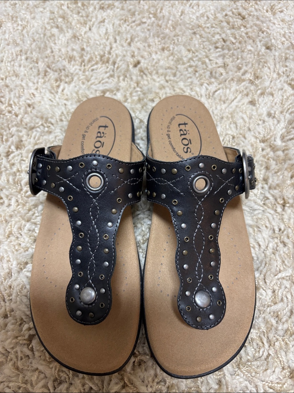 Taos Footwear Black Studded Women's Thong Sandals